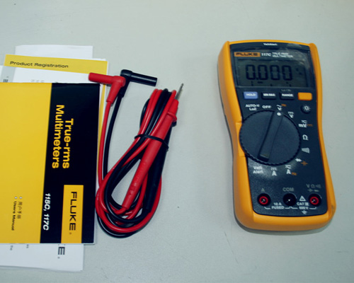 Fluke 117C 非接觸式數字萬用表